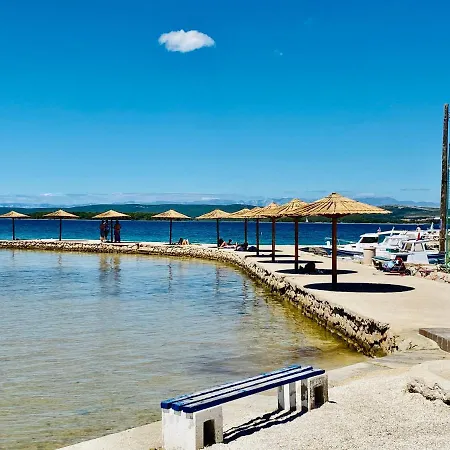 Beach Front - Pasman Appartement