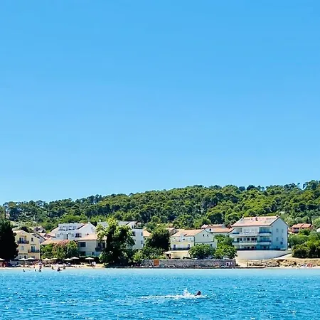 Beach Front - Pasman *